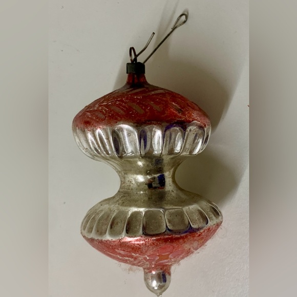 Early Mid Century Antique Figural Apple Core Shaped Christmas Tree Ornament - Picture 10 of 10